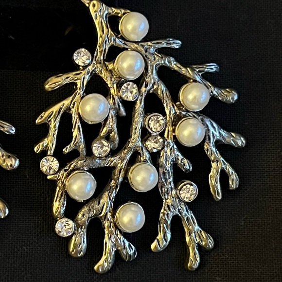 Big Branch Earrings - Picture 10 of 10